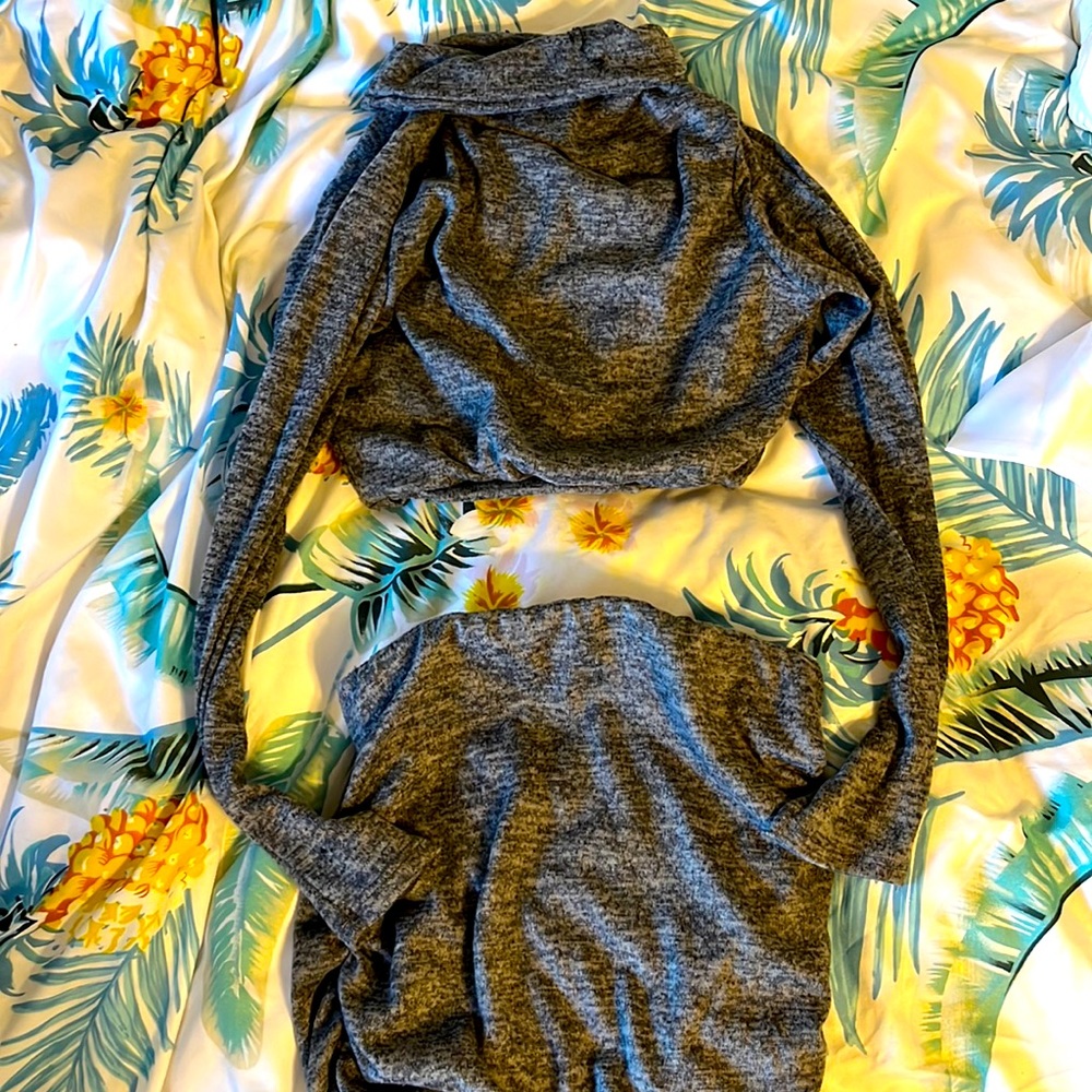 Dark grey, 2 piece crop top and long skirt